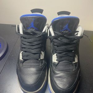 Jordan 4